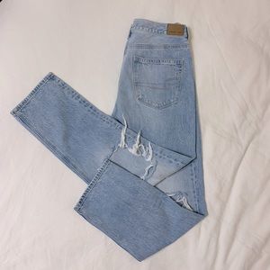 NWOT American Eagle mom jeans! Color: Uber Cool. Size 12 regular. Worn ONCE